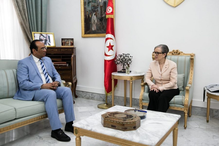 Tunisie Bouden reçoit le ministre des Affaires religieuses à l