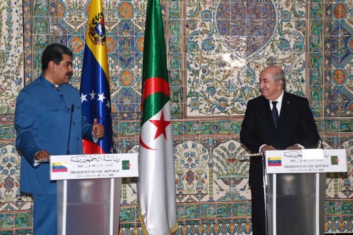 Abdelmajid Tebboune et Nicolas Maduro à Alger
