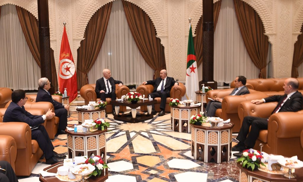 Abdelmajid Tebboune a souhaité une forte affluence des Tunisiens vers la nouvelle constitution tunisienne. 