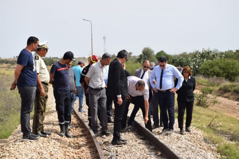 Tunisie Le ministre du transport se rend sur le site de l'accident et